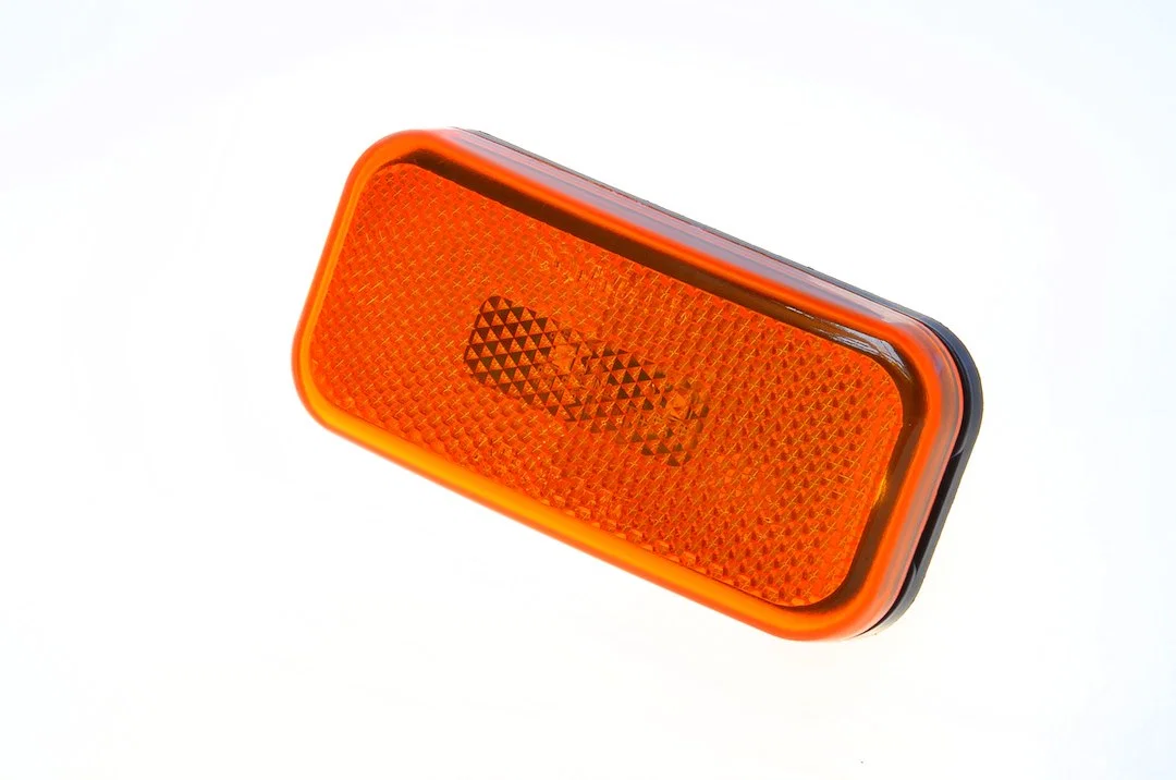 003-58LB – CREATIVE PRO Clearance Light, LED Rectangular 3-7/8 Inch Length x 1-7/8 Inch Width x 1-3/8 Inch Height Amb...